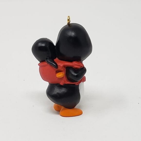 1990 Hallmark Polar Pair Handcrafted Keepsake Holiday Christmas Ornament. - Picture 5 of 7